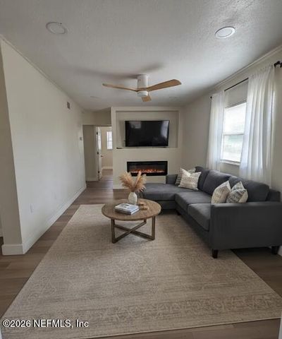 1857 BROOKVIEW Drive S, Jacksonville, FL 32246