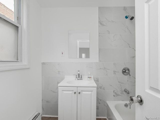 1062 Calhoun Avenue, Bronx, NY 10465