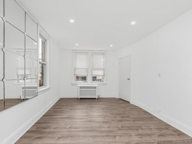 1062 Calhoun Avenue, Bronx, NY 10465