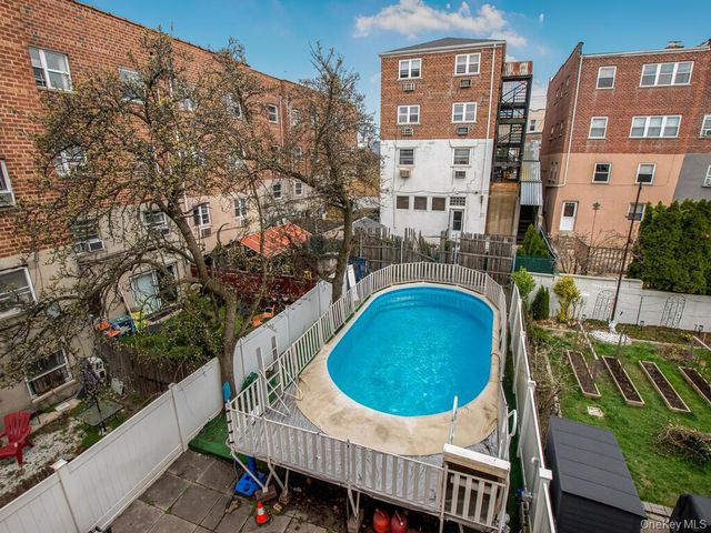 1062 Calhoun Avenue, Bronx, NY 10465