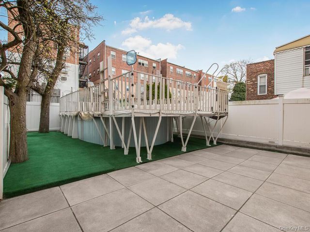 1062 Calhoun Avenue, Bronx, NY 10465