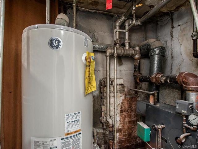 1062 Calhoun Avenue, Bronx, NY 10465