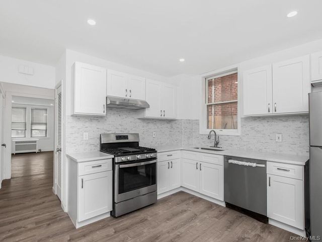 1062 Calhoun Avenue, Bronx, NY 10465