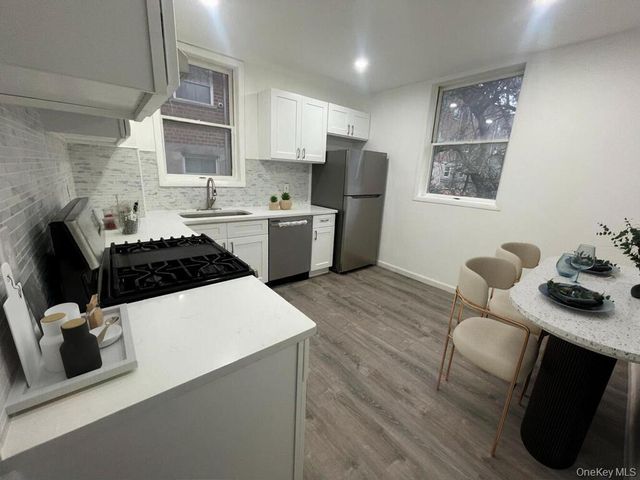 1062 Calhoun Avenue, Bronx, NY 10465