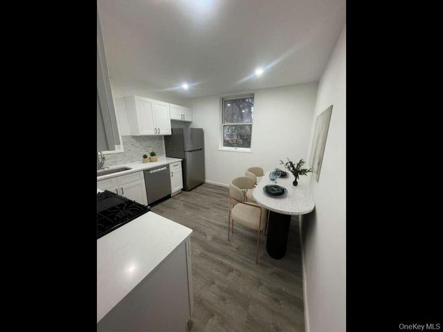 1062 Calhoun Avenue, Bronx, NY 10465