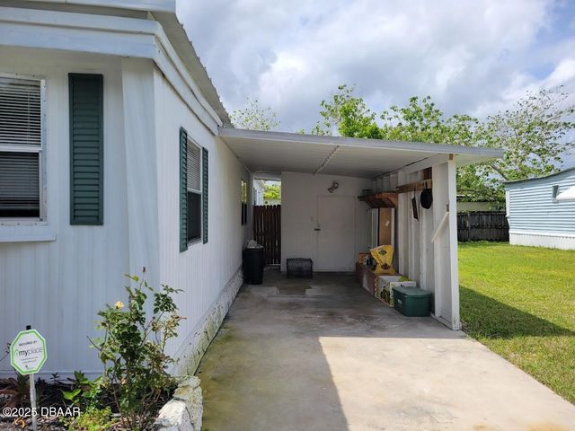 22 E Cherrywood Court E, South Daytona, FL 32119