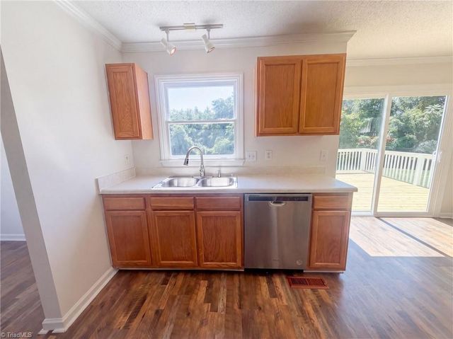 3807 Fig Leaf Court, Greensboro, NC 27406