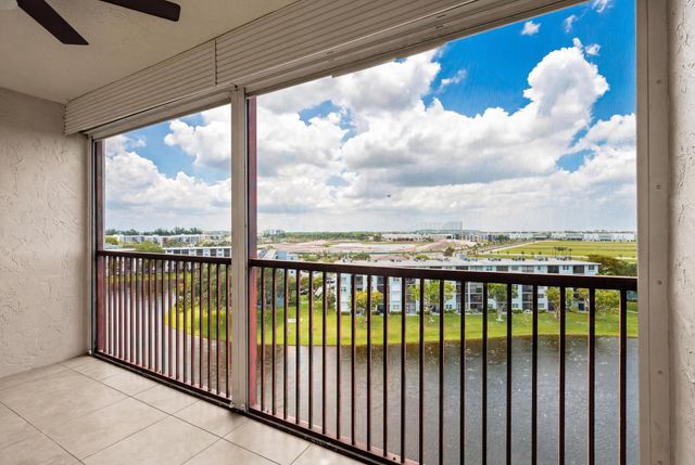 2215 Cypress Island Drive 906, Pompano Beach, FL 33069