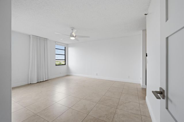 2215 Cypress Island Drive 906, Pompano Beach, FL 33069