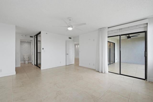 2215 Cypress Island Drive 906, Pompano Beach, FL 33069