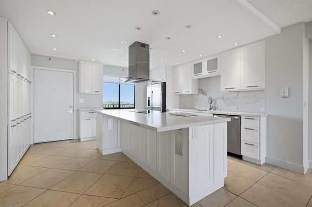 2215 Cypress Island Drive 906, Pompano Beach, FL 33069