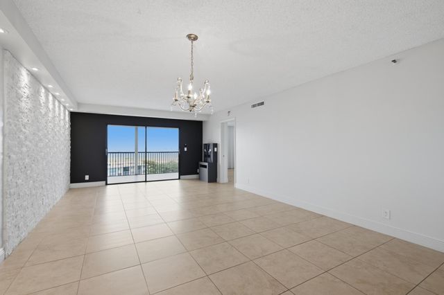 2215 Cypress Island Drive 906, Pompano Beach, FL 33069
