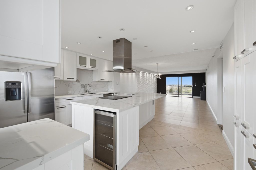 2215 Cypress Island Drive 906, Pompano Beach, FL 33069