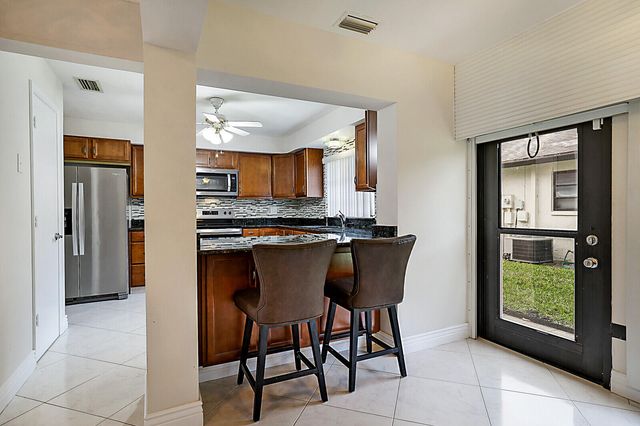 4731 Greentree Drive B, Boynton Beach, FL 33436