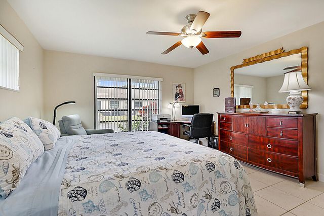 4731 Greentree Drive B, Boynton Beach, FL 33436