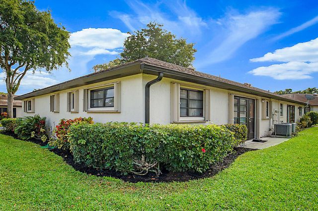4731 Greentree Drive B, Boynton Beach, FL 33436