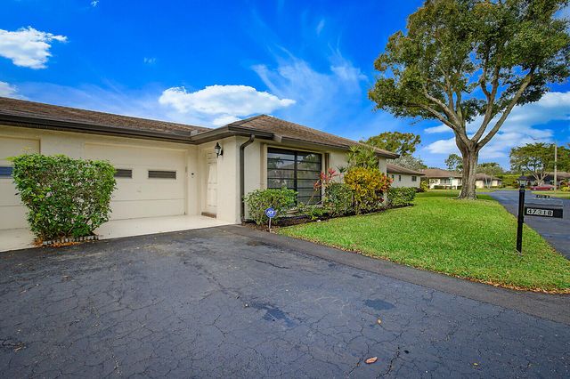 4731 Greentree Drive B, Boynton Beach, FL 33436