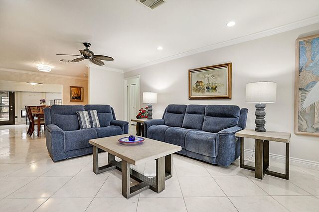 4731 Greentree Drive B, Boynton Beach, FL 33436