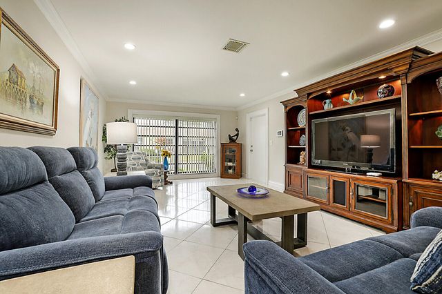 4731 Greentree Drive B, Boynton Beach, FL 33436