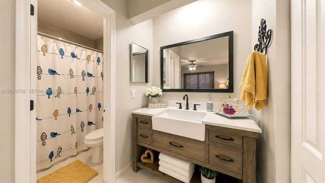 1633 Greer Ave, Homestead, FL 33035