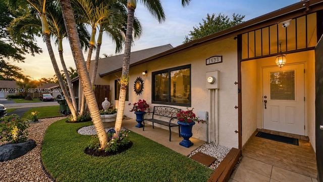 1633 Greer Ave, Homestead, FL 33035