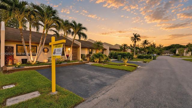 1633 Greer Ave, Homestead, FL 33035