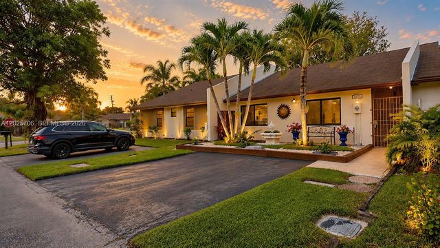 1633 Greer Ave, Homestead, FL 33035