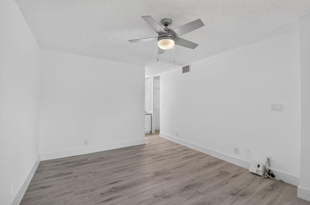 8617 Boca Glades Boulevard W F, Boca Raton, FL 33434