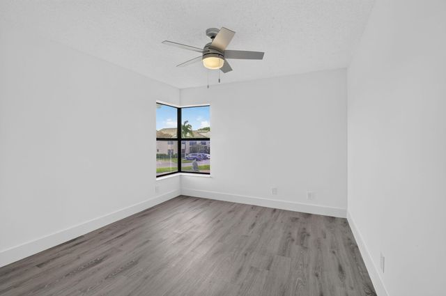 8617 Boca Glades Boulevard W F, Boca Raton, FL 33434