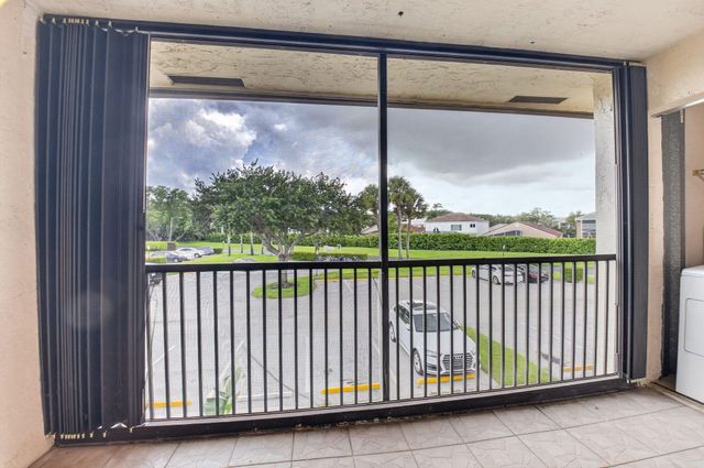 8617 Boca Glades Boulevard W F, Boca Raton, FL 33434