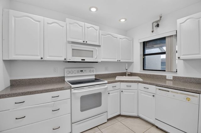 8617 Boca Glades Boulevard W F, Boca Raton, FL 33434
