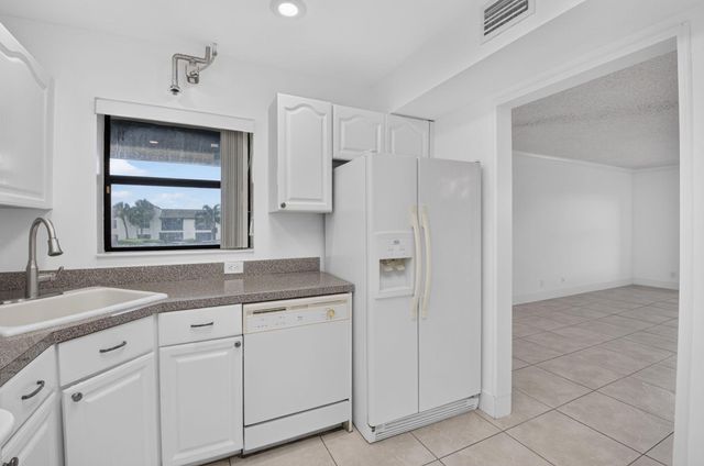 8617 Boca Glades Boulevard W F, Boca Raton, FL 33434