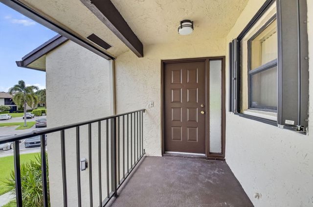 8617 Boca Glades Boulevard W F, Boca Raton, FL 33434