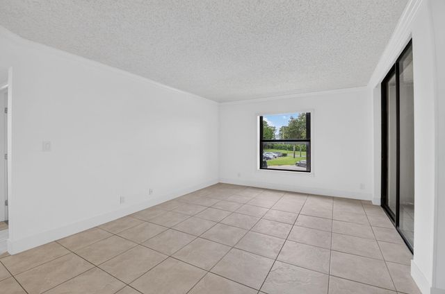 8617 Boca Glades Boulevard W F, Boca Raton, FL 33434