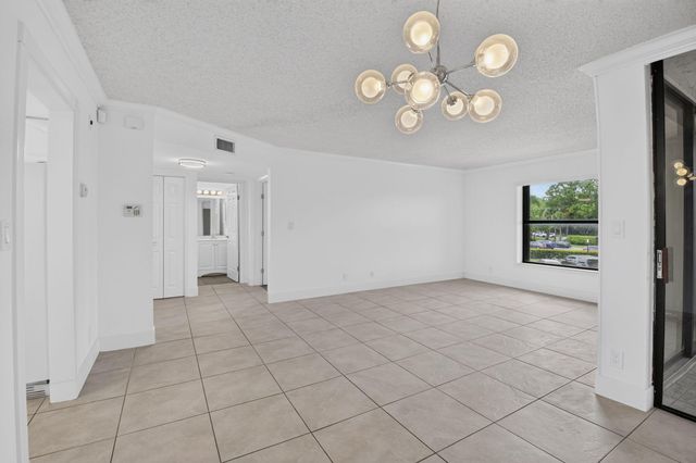 8617 Boca Glades Boulevard W F, Boca Raton, FL 33434