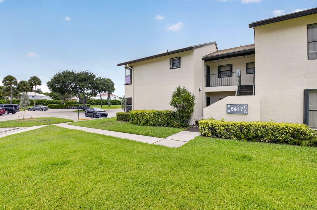 8617 Boca Glades Boulevard W F, Boca Raton, FL 33434