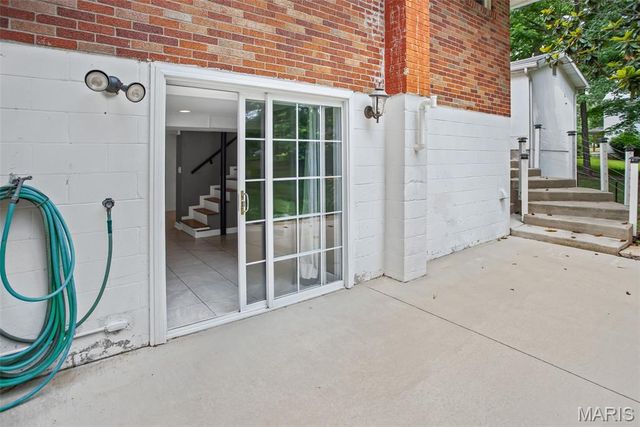 2255 Alby Street, Alton, IL 62002