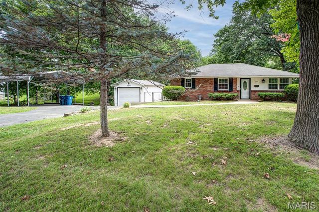 2255 Alby Street, Alton, IL 62002