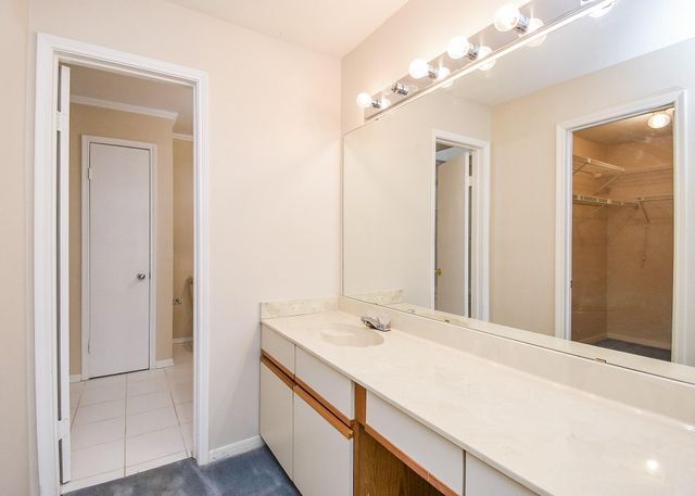 9800 Pagewood Lane 2108, Houston, TX 77042