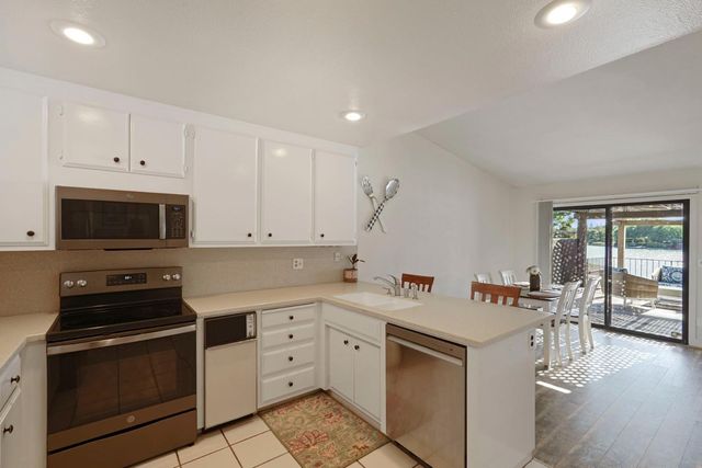 5527 Grouse Run Dr, Stockton, CA 95207