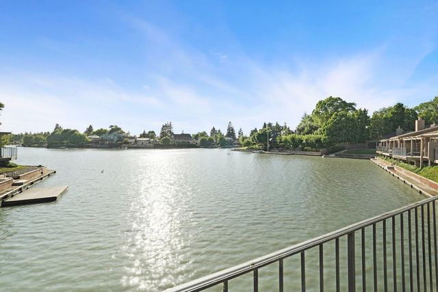 5527 Grouse Run Dr, Stockton, CA 95207