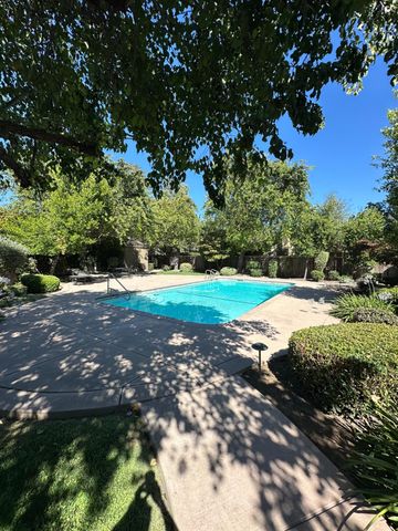 5527 Grouse Run Dr, Stockton, CA 95207