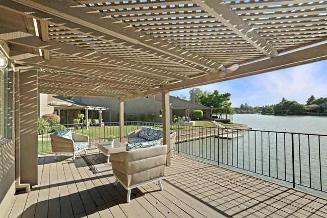 5527 Grouse Run Dr, Stockton, CA 95207