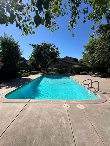 5527 Grouse Run Dr, Stockton, CA 95207