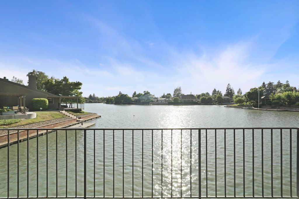 5527 Grouse Run Dr, Stockton, CA 95207