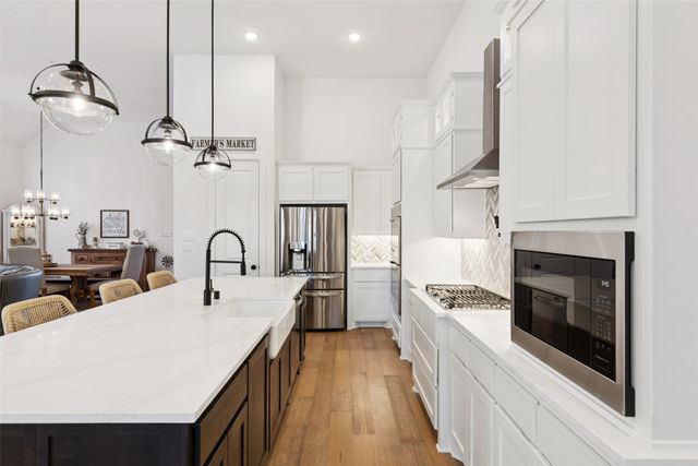 1421 Bluestem Drive, Aubrey, TX 76227