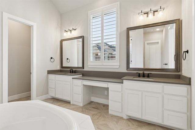 1421 Bluestem Drive, Aubrey, TX 76227