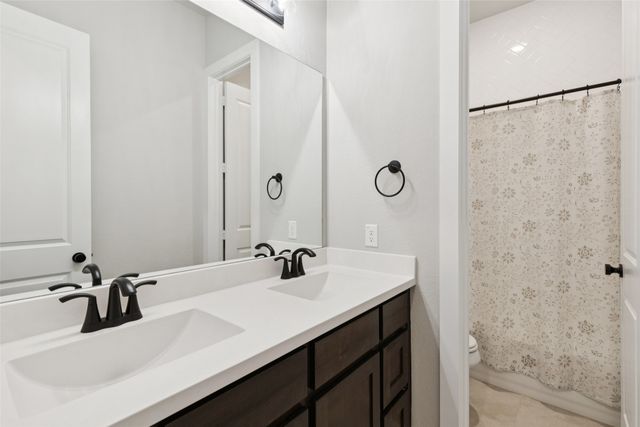 1421 Bluestem Drive, Aubrey, TX 76227