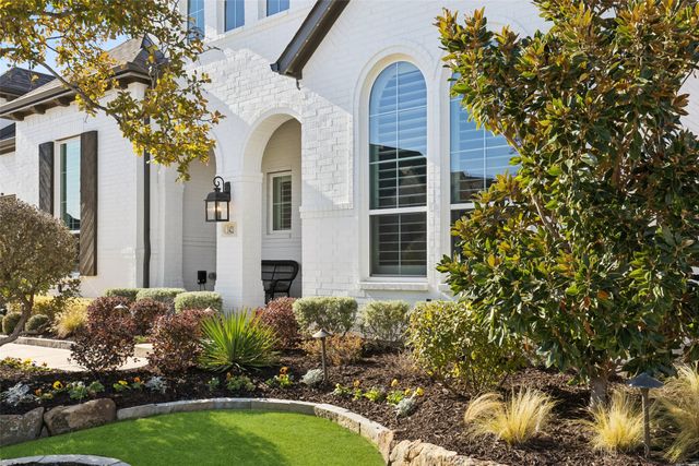 1421 Bluestem Drive, Aubrey, TX 76227