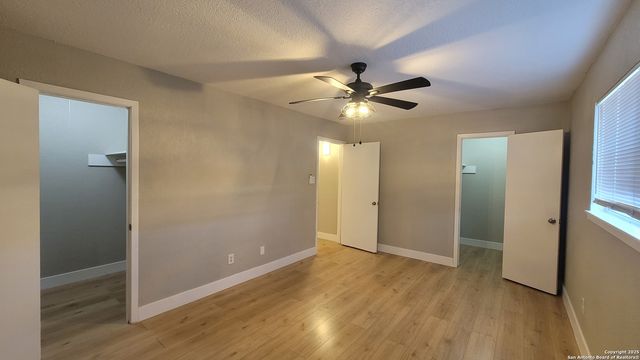 516 Gentleman Rd Apt 15, Balcones Heights, TX 78201